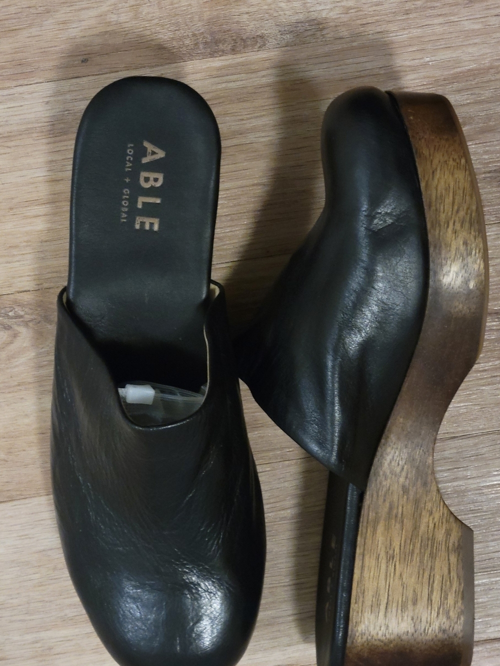 ABLE Black Leather Mule Slides 11M - Picture 2 of 4